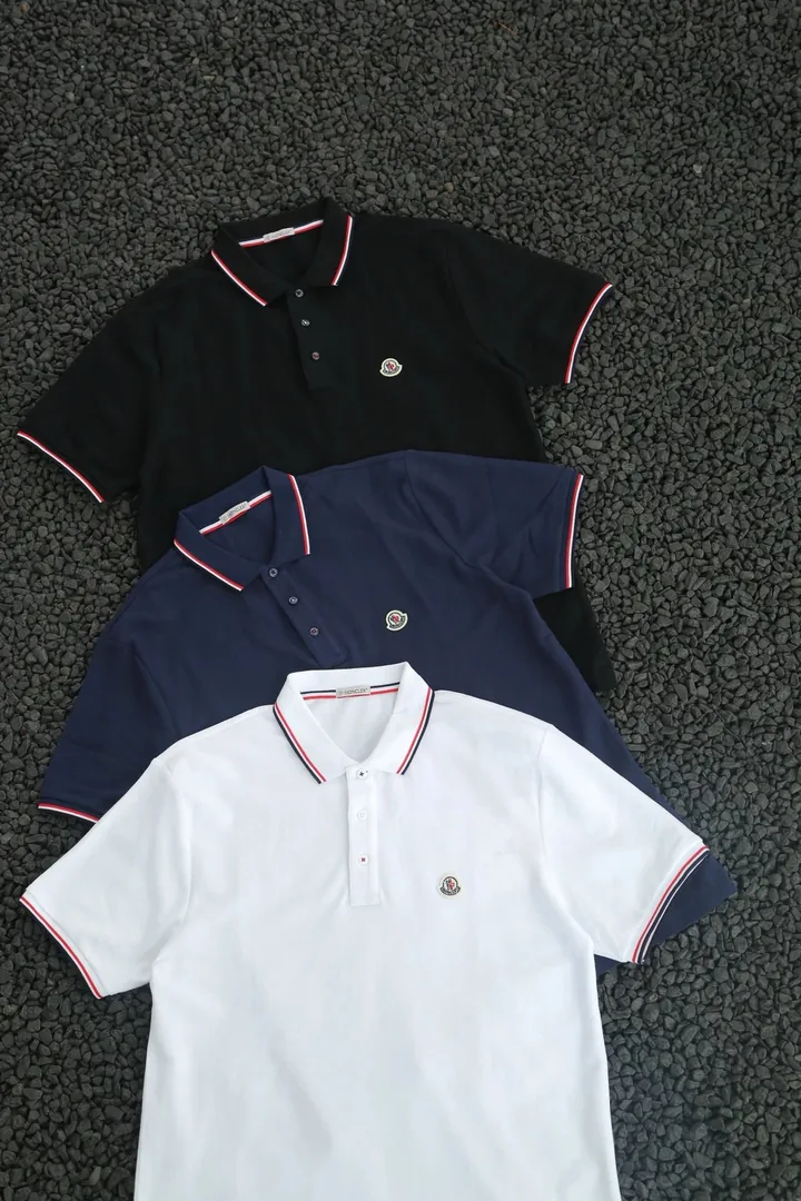 Moncler T-Shirt — Photo 2