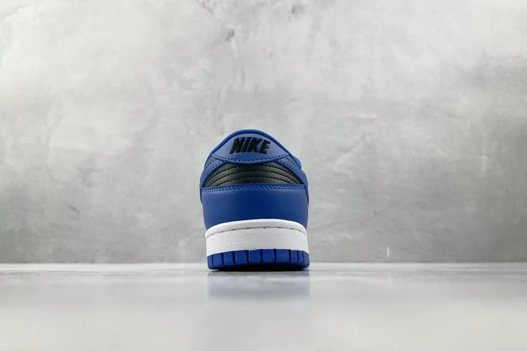 Nike Dunk Low Hyper Cobalt GS Royal Blue Sneakers — photo 9