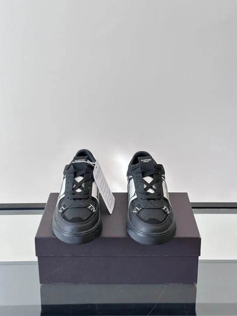 Valentino VL7N Grey Leather Loafers — Photo 2