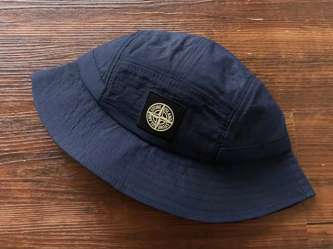 Stone Island Compass Badge Bucket Hat — QC