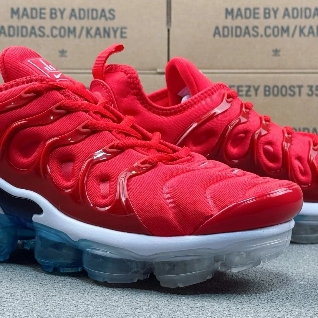 Nike Air VaporMax Plus Running Shoes — Photo 8