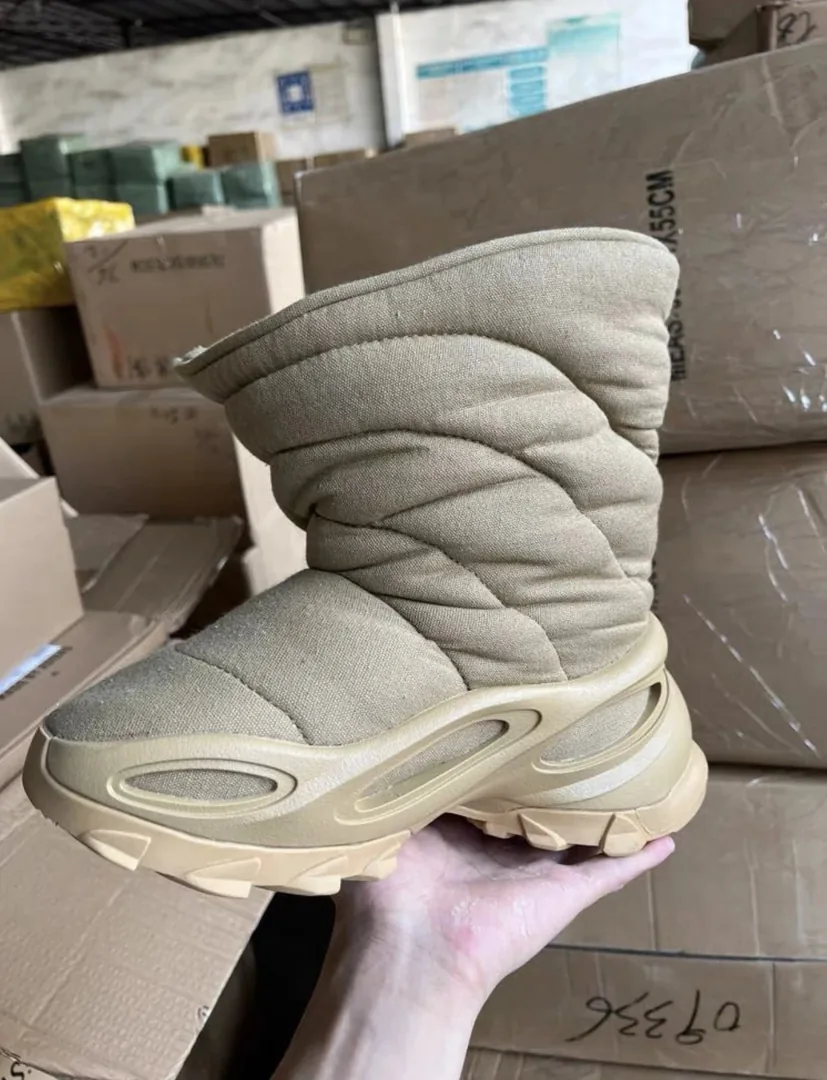 Adidas Yeezy NSLTD Khaki Boots — Photo 8