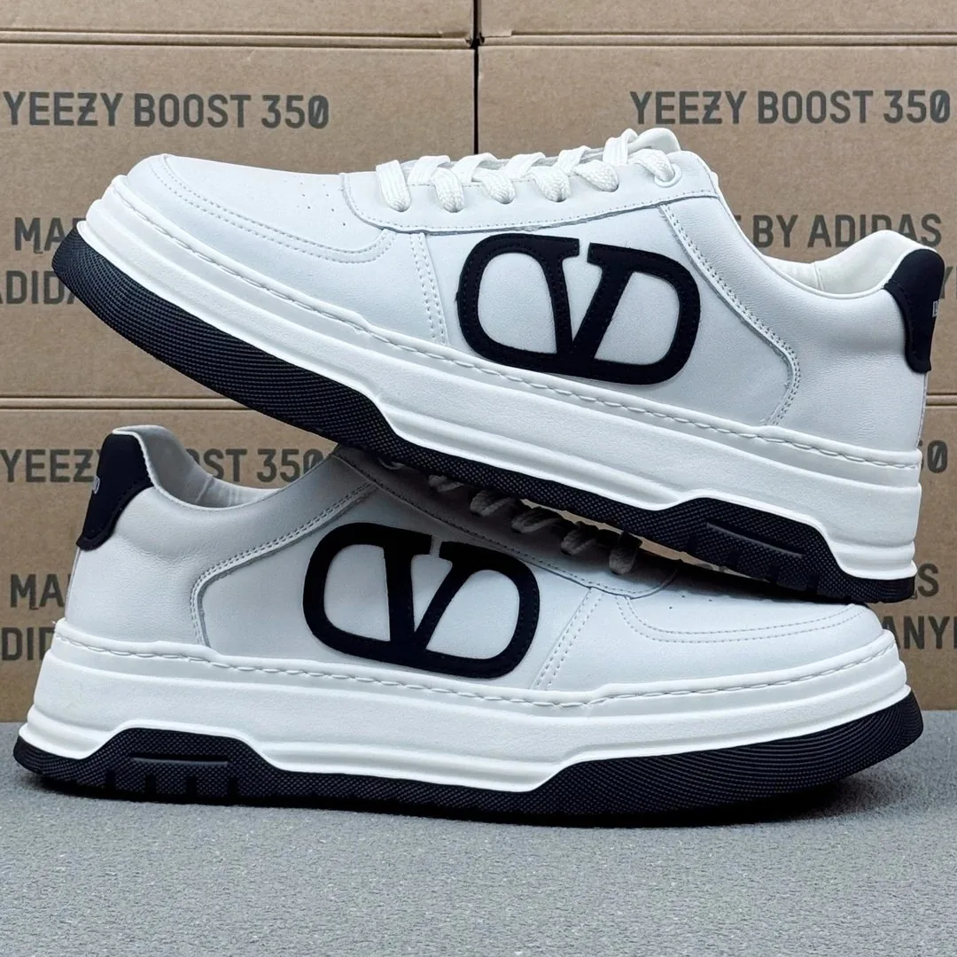 Valentino Rockstud White Platform Sneakers — photo 6