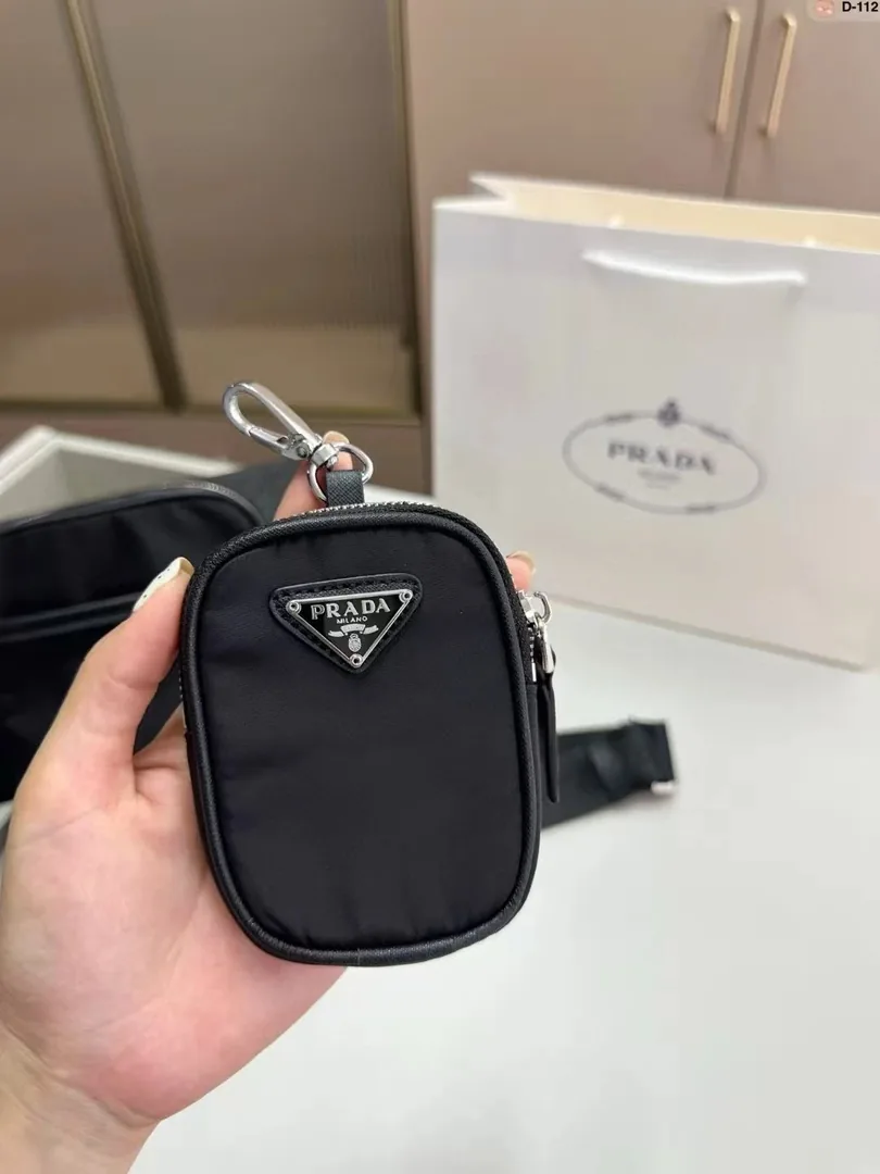 Prada Leather Handbag — photo 6