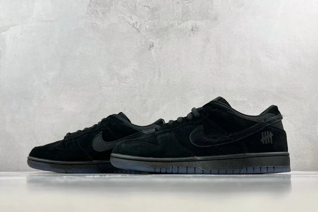 Nike Dunk Low Undefeated Triple Black Sneakers — photo 5