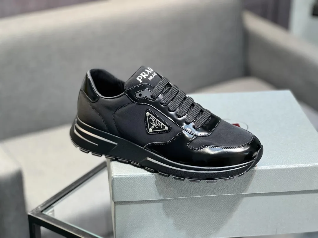 Prada Gucci Leather Nylon Lace-Up Sneakers — QC