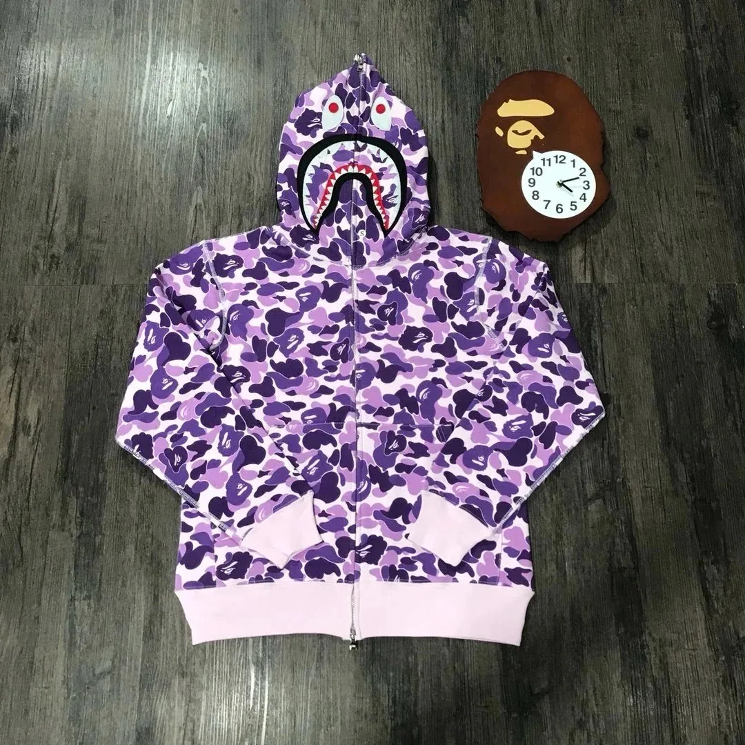 Pullover Hoodie — Photo 5