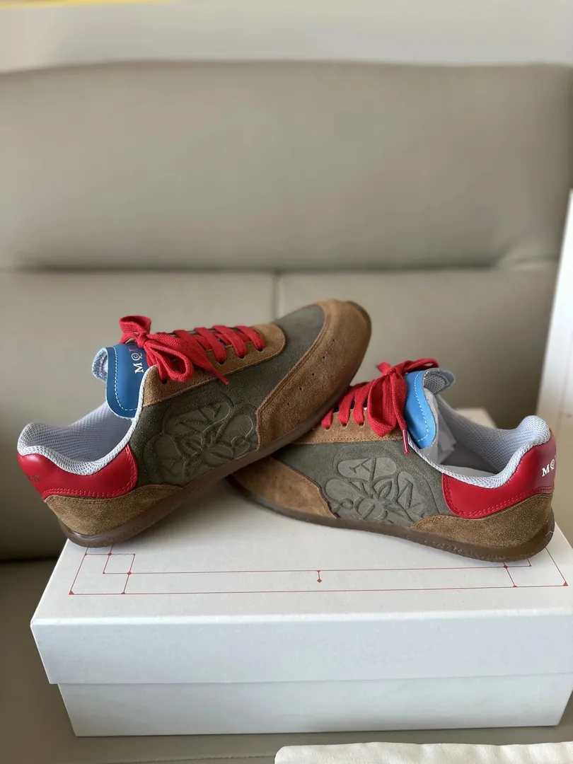 Alexander McQueen Grey Knit Athletic Sneakers — Photo 7