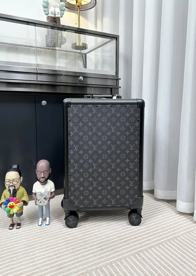 Louis Vuitton Carry-On Trolley Suitcase — Photo 4