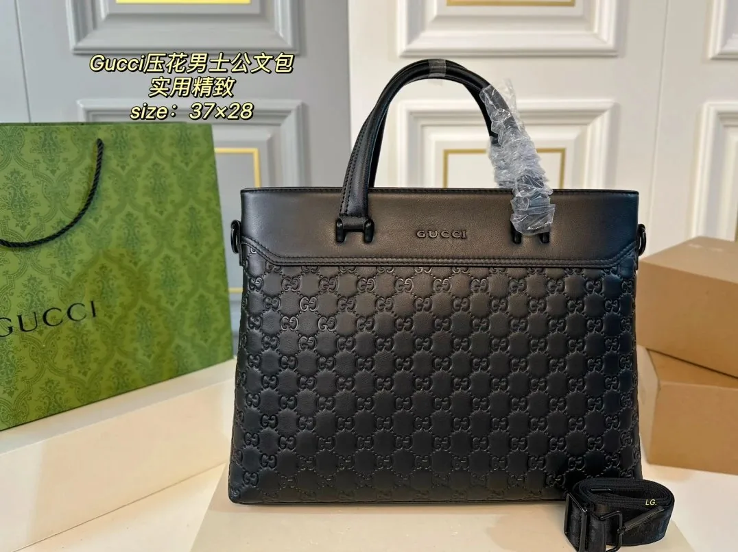 Gucci Printed Briefcase — Zdjęcie 14