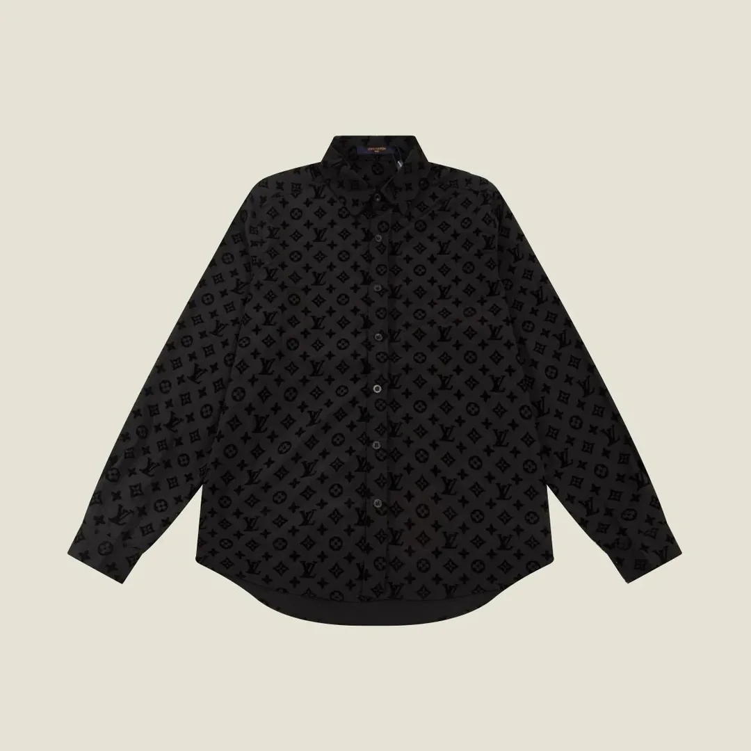 Long-Sleeve Tee — Photo 11