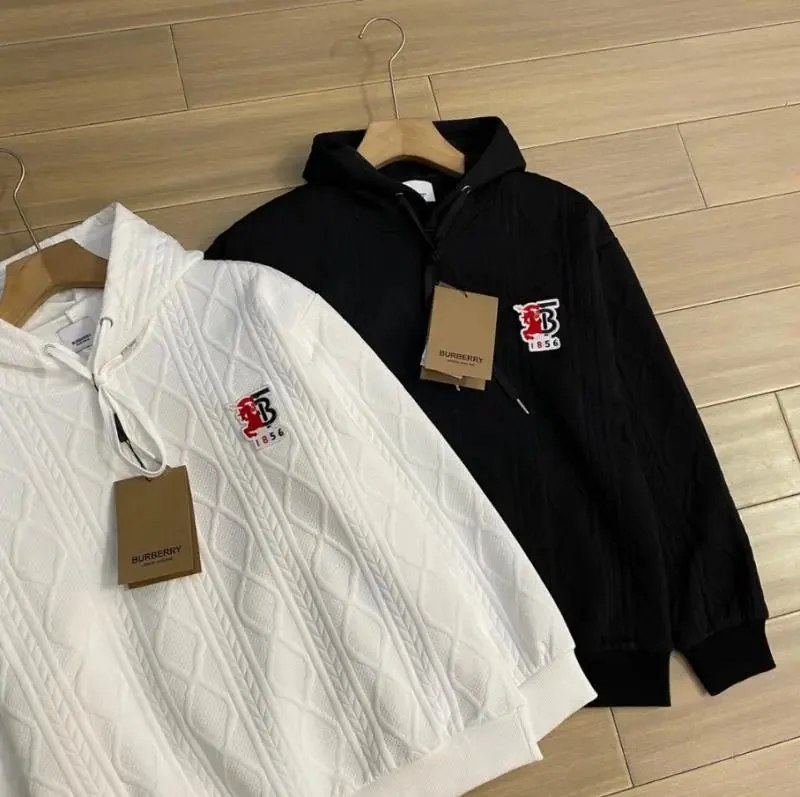 Streetwear Sweatshirt — Photo 2