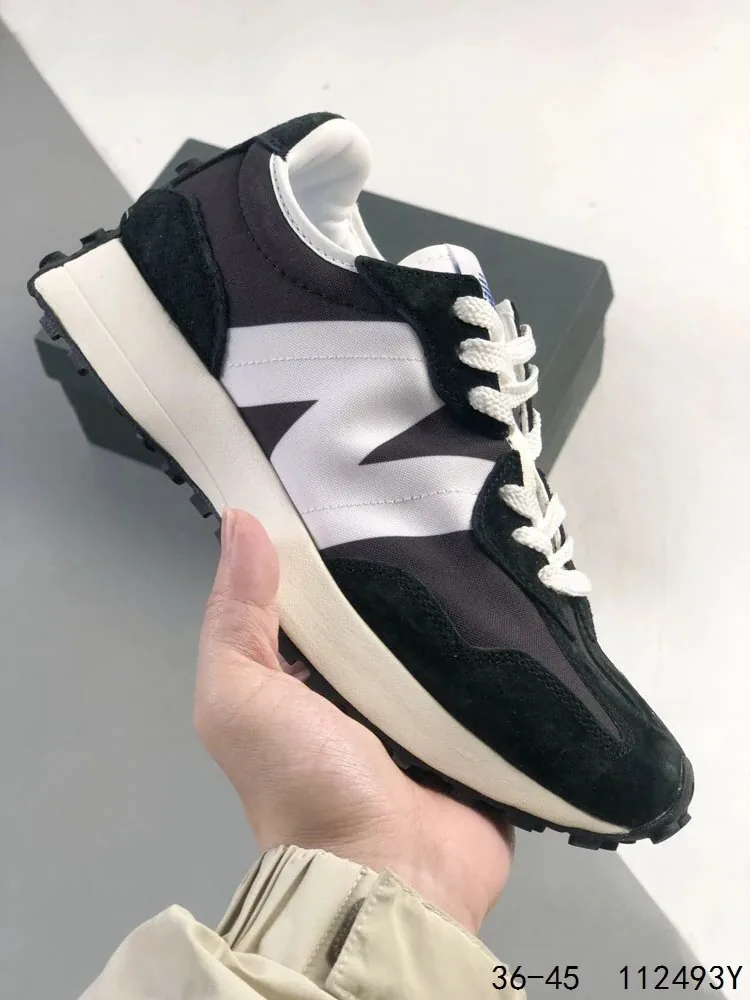 New Balance 327 Black Chunky — Photo 3