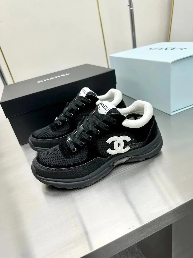 Chanel CC Sneakers Black Flats — photo 3