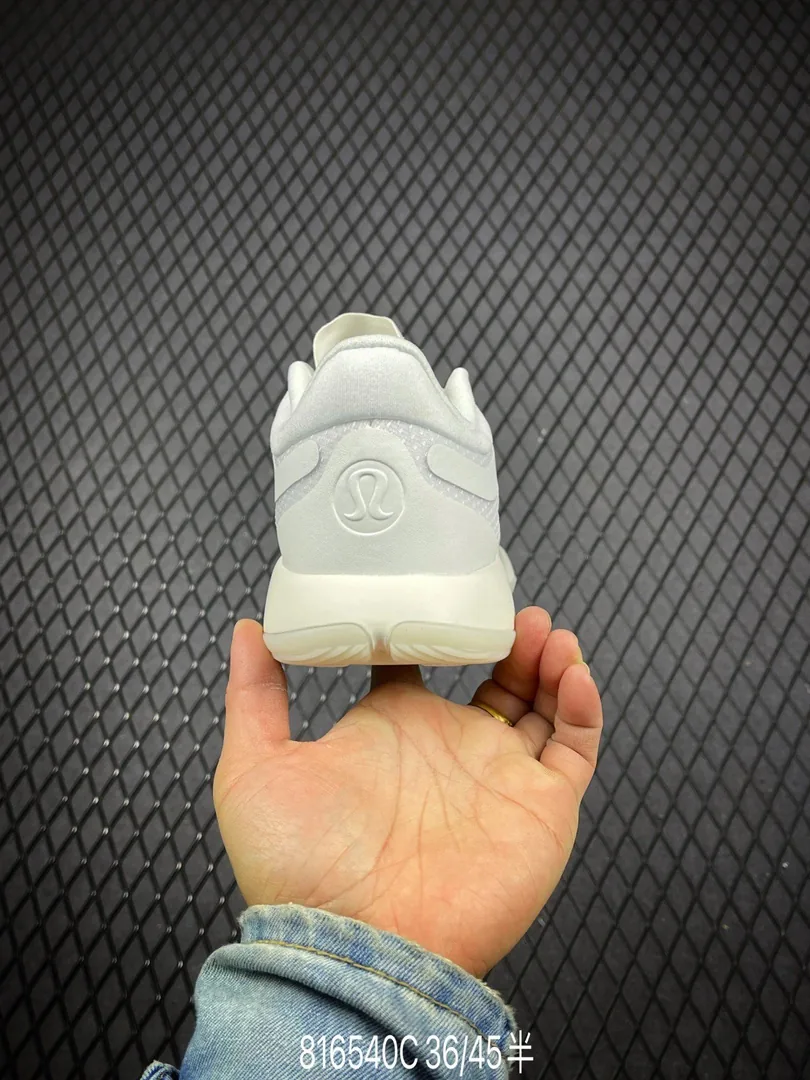 Lululemon Chargefeel Workout Mid — Photo 12