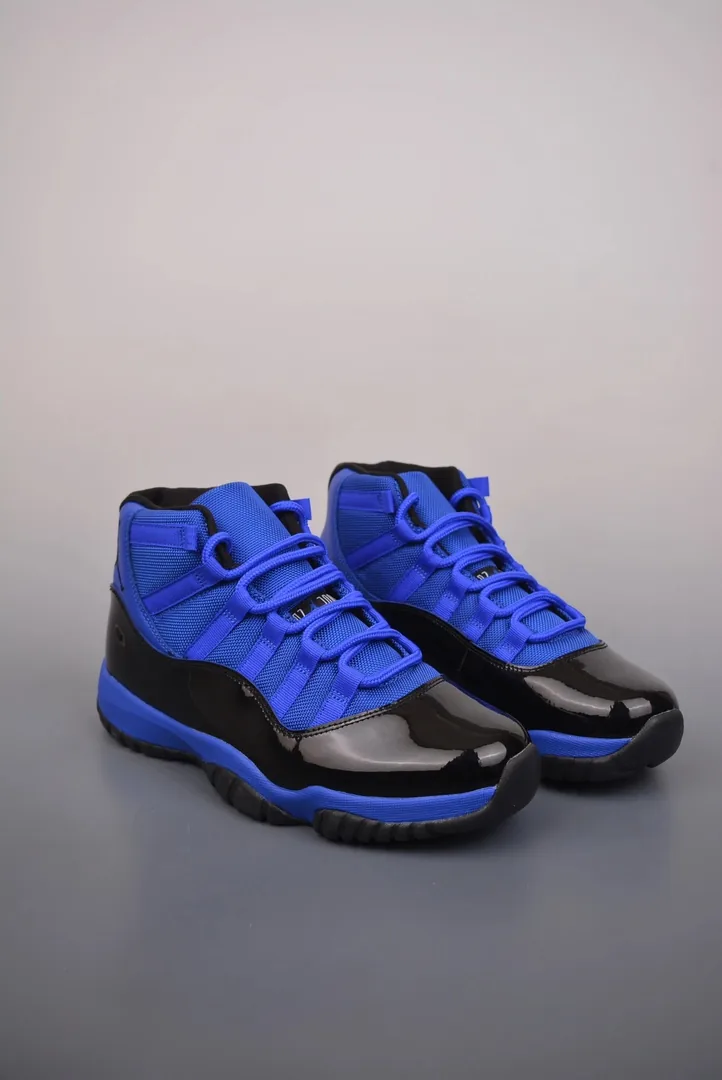 Air Jordan 11 Defining Moments — Photo 4