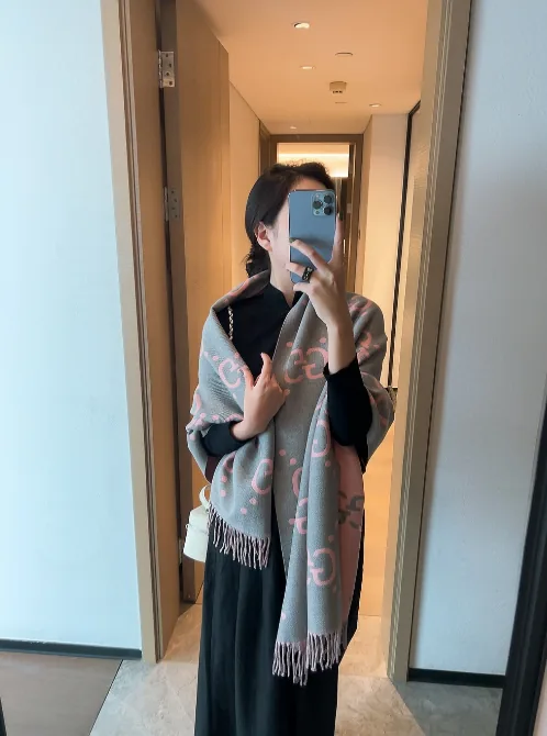 Dior Scarf — QC