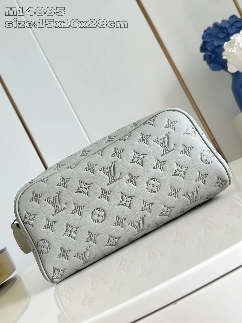 Louis Vuitton Dopp Kit Toiletry Bag — photo 11