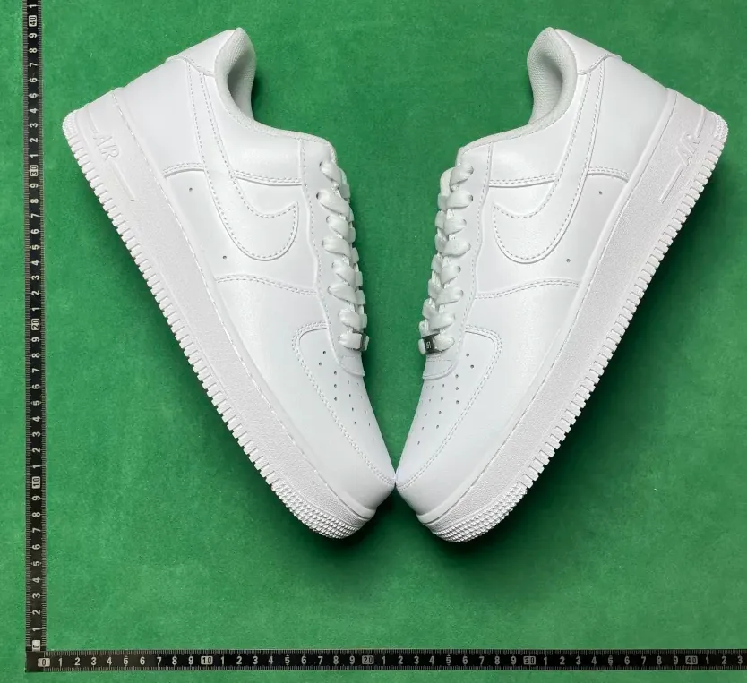 Nike Air Force 1 Beige Low-Top Rope-Lace Shoes — Photo 12