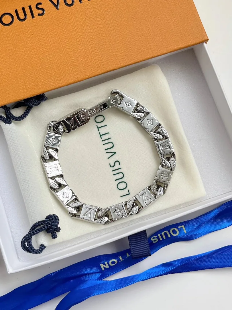 Bracelet — Photo 13