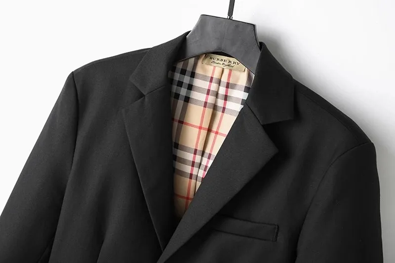 Men's Classic Tailored Suit — photo 7