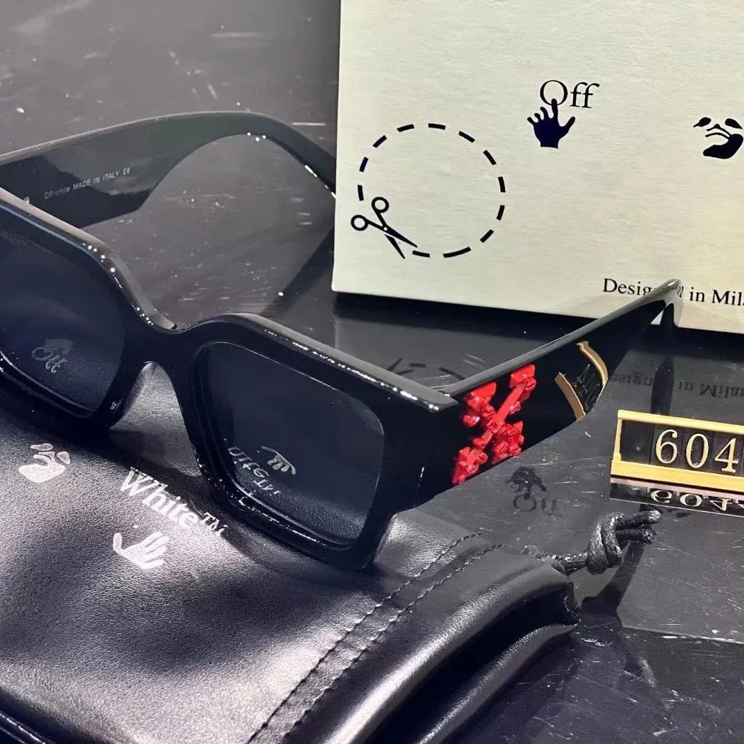 Thick Square Frame Sunglasses
