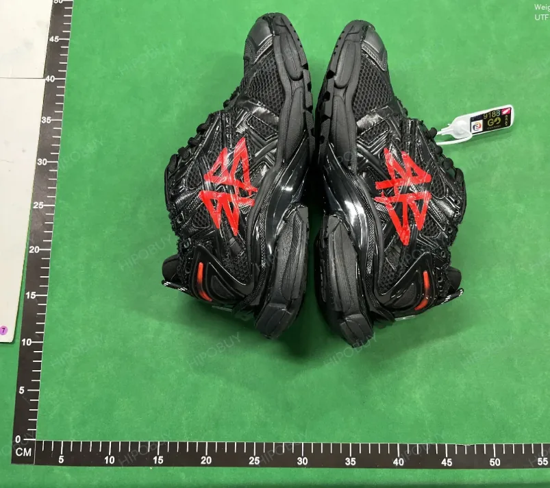 Balenciaga Runner White Low-Top Runners — Photo 14
