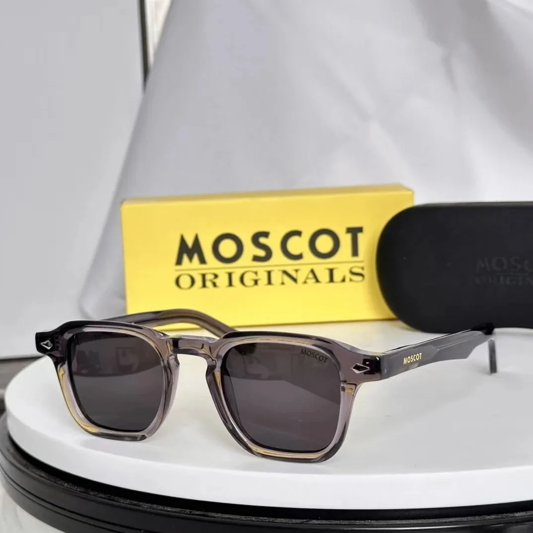 Moschino Accessory — Photo 5