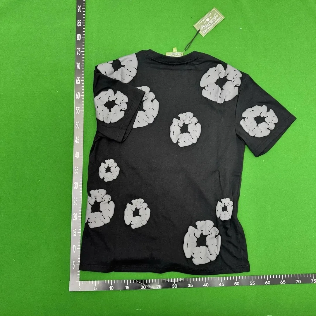 Tee And Shorts Set — Photo 5