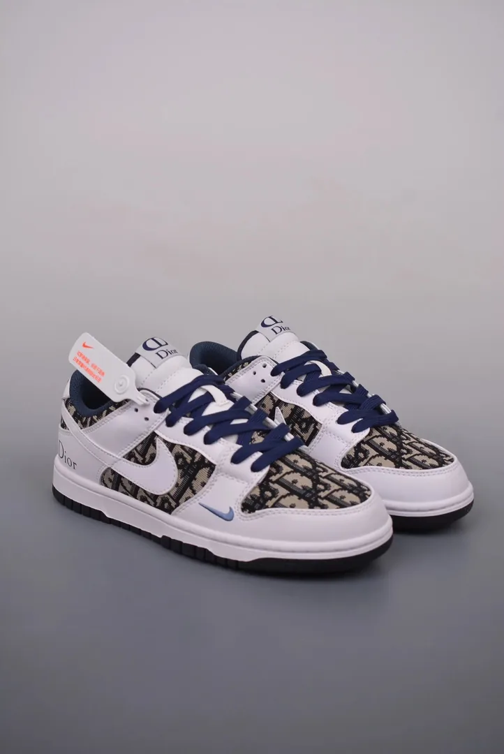Nike SB Dunk Low — QC