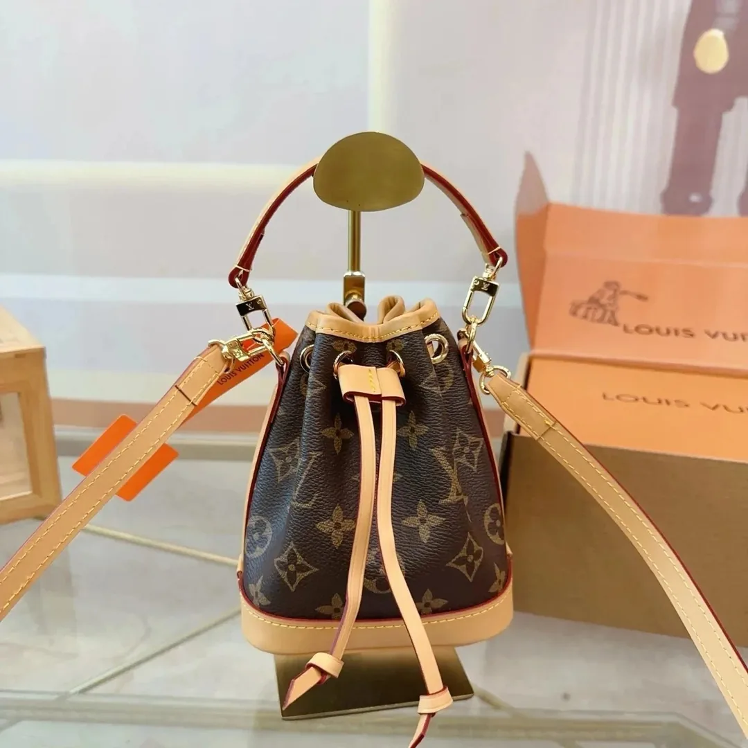 Bag Collection — Photo 10