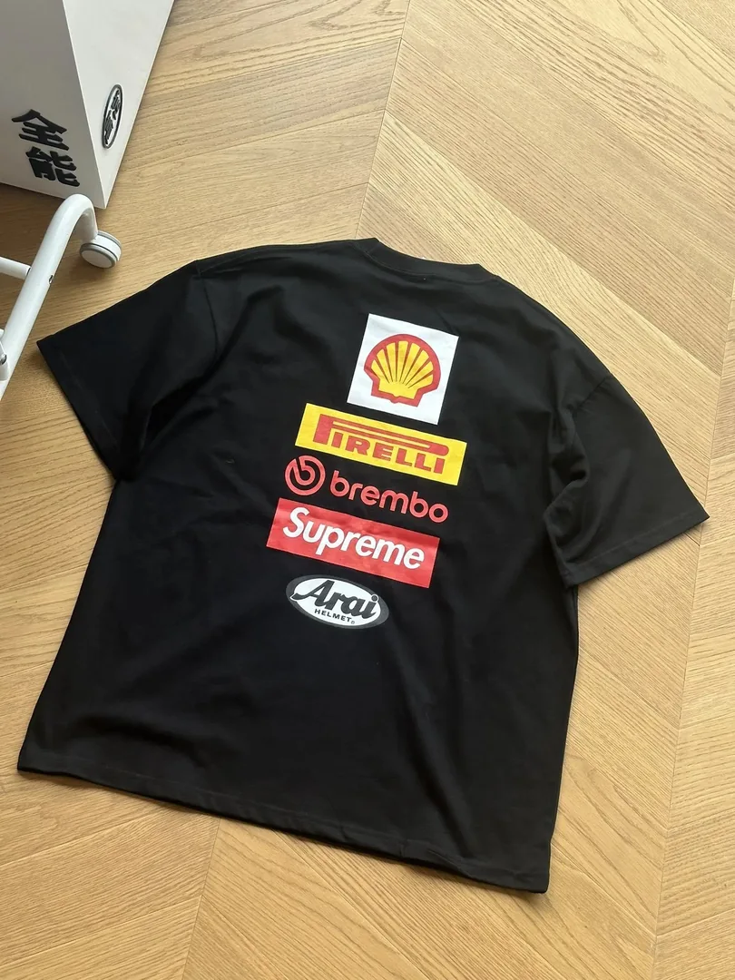 Logo Print Short-Sleeve Tee — Photo 7
