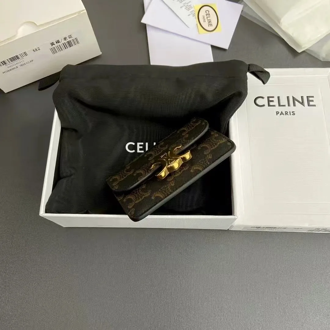 Celine Lambskin Wallet — Photo 14