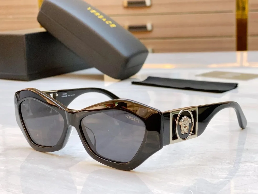 Mod 421/B Sunglasses — QC