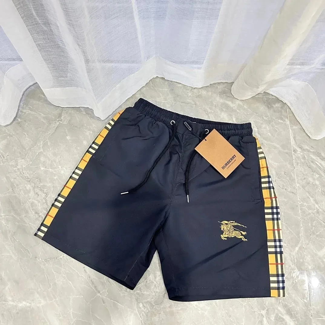 Classic Shorts — Photo 6