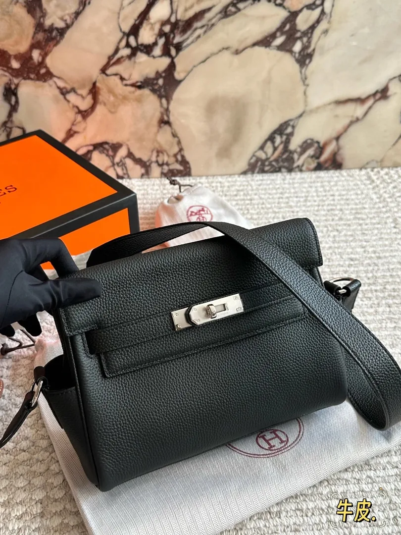 Hermes Kelly Messenger Bag
