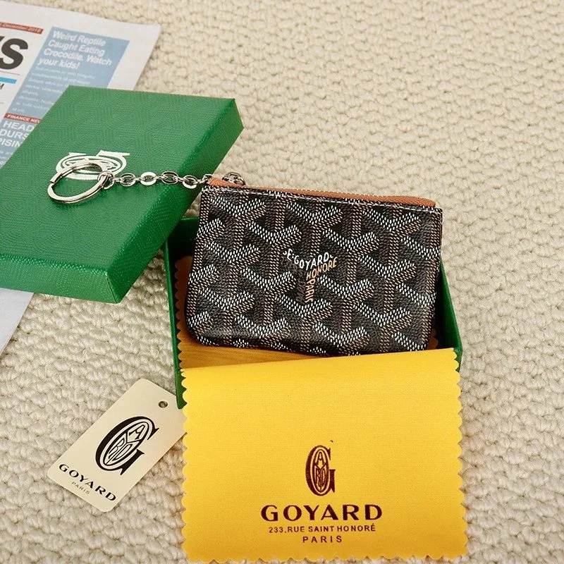 Goyard Zip Coin Wallet — Photo 8