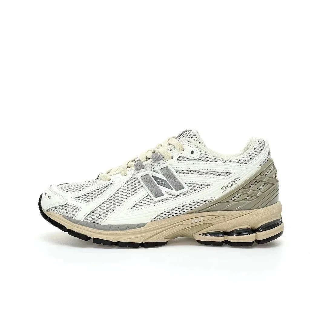New Balance Retro Runners — Photo 15