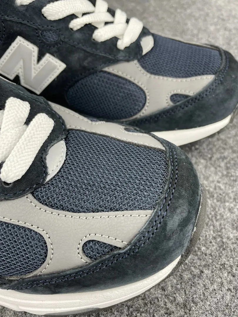 New Balance 993 Brown Beige — Photo 13