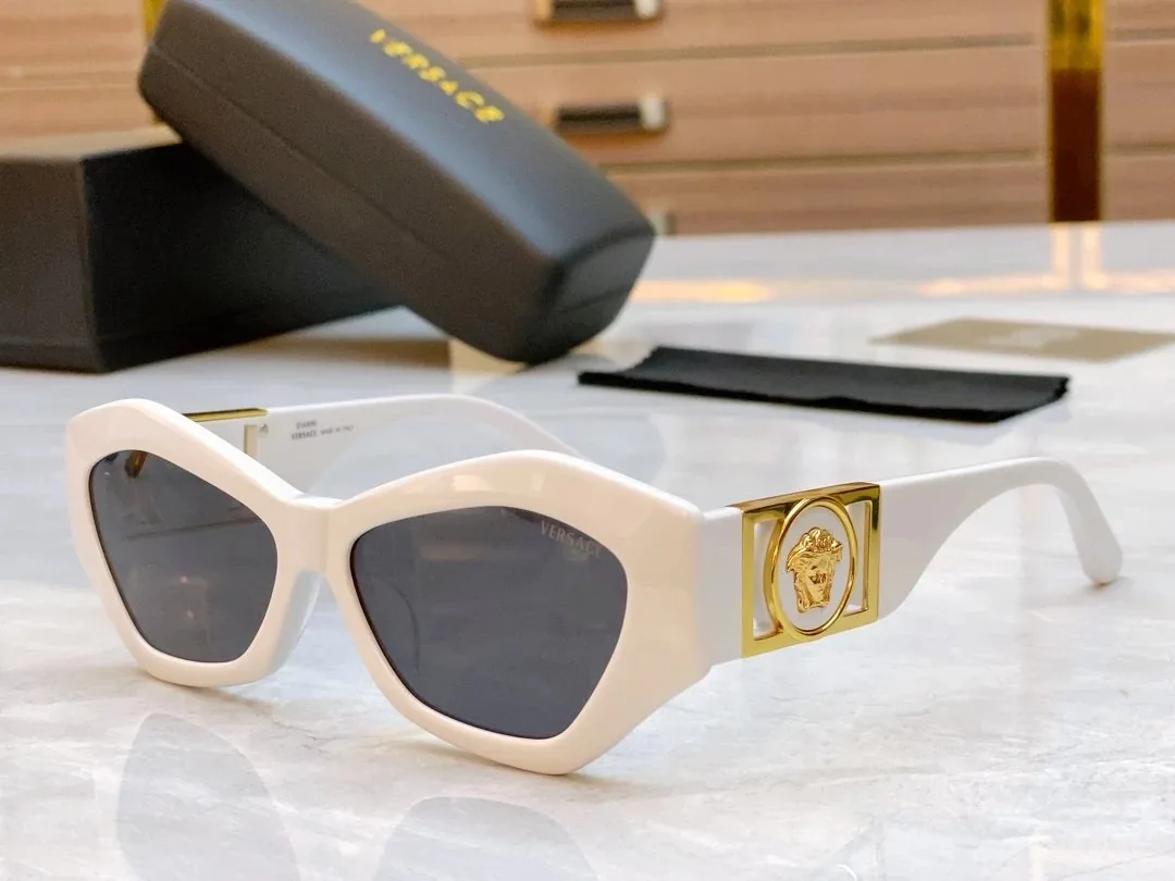 Mod 421/B Sunglasses — QC