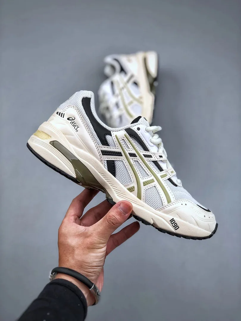 Asics Tiger Gel-1090 Retro Sneakers — Photo 10