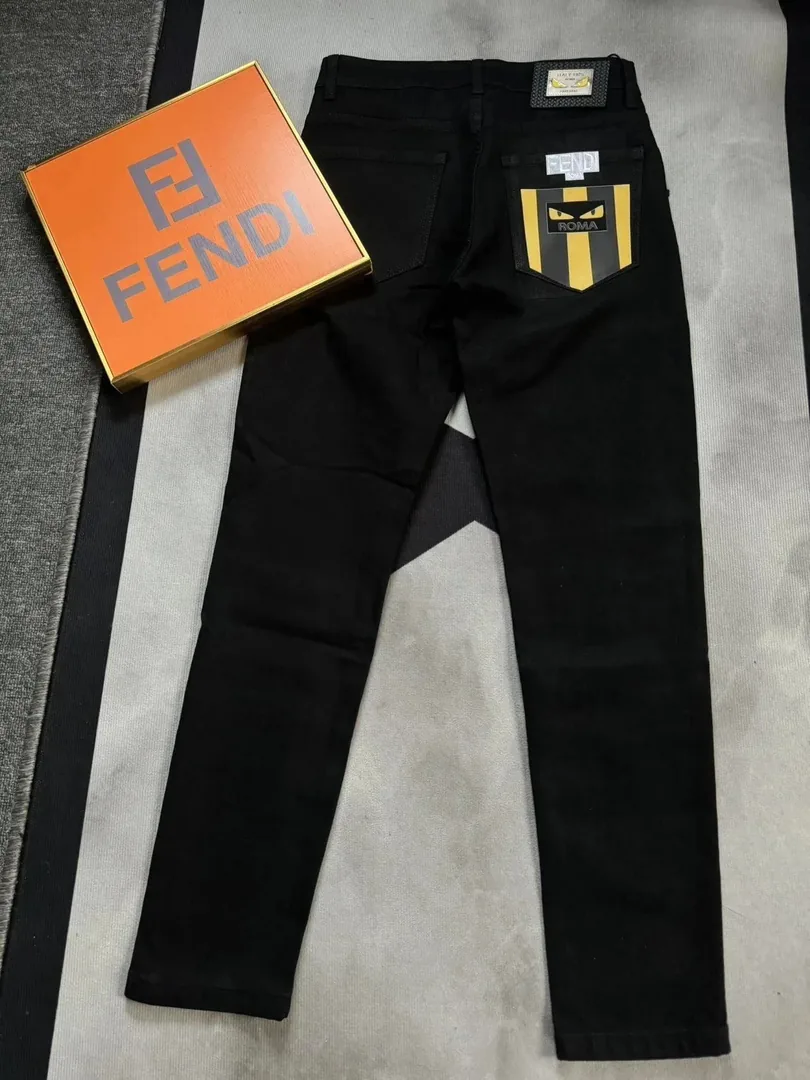 Fendi FF Logo Pocket Jeans — Photo 4