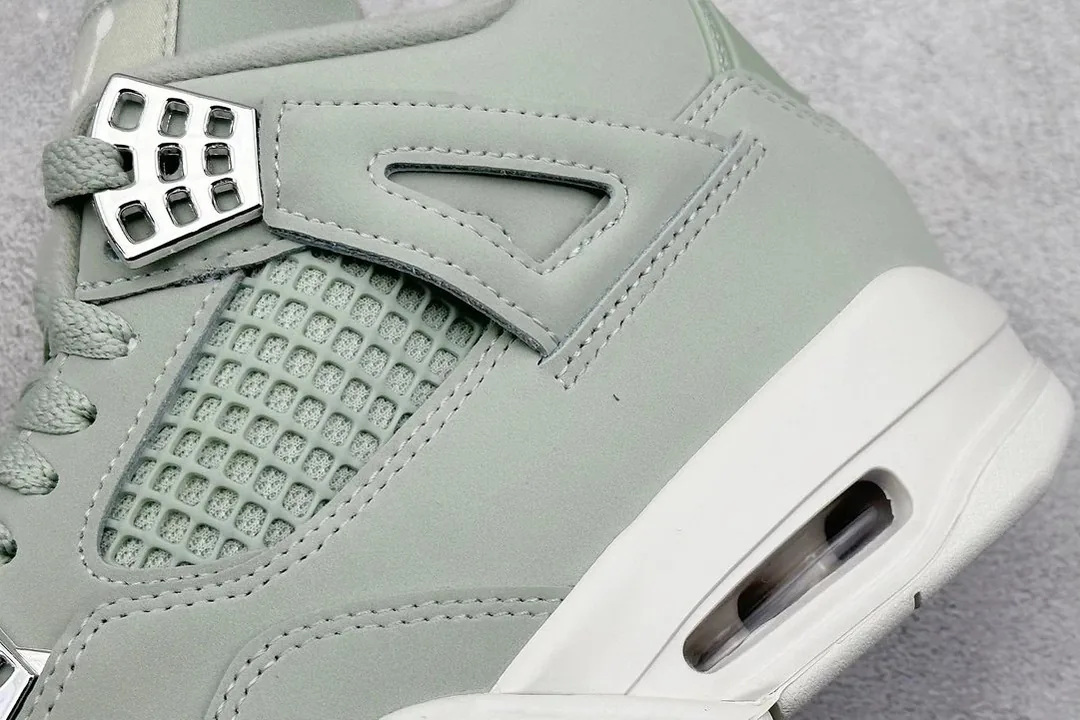 Air Jordan 4 Seafoam — photo 9