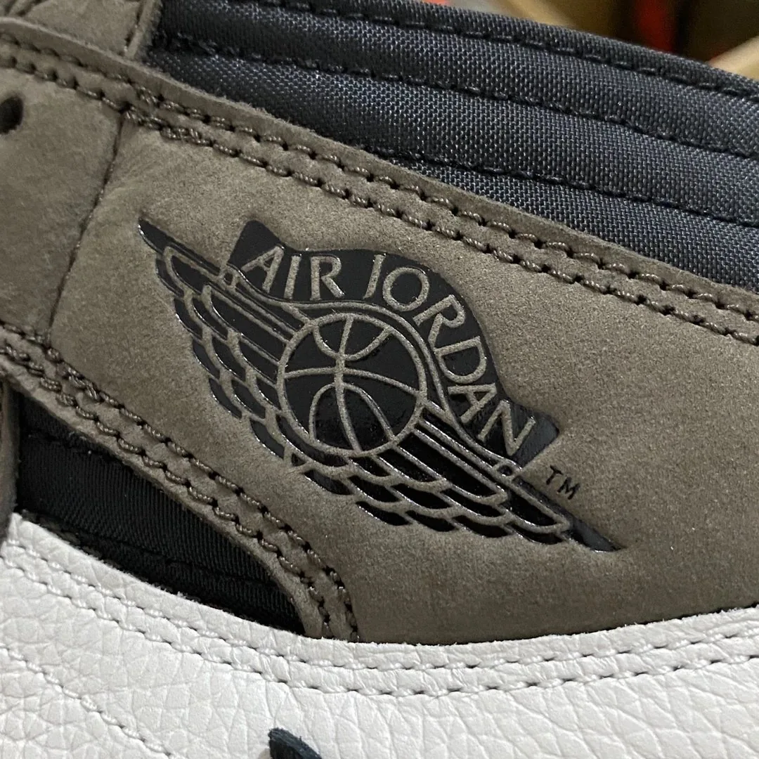 Travis Scott Air Jordan 1 High — QC