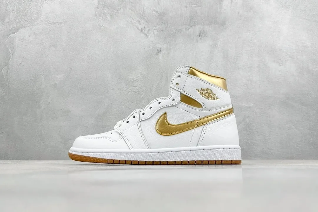 Air Jordan 1 High Metallic Gold