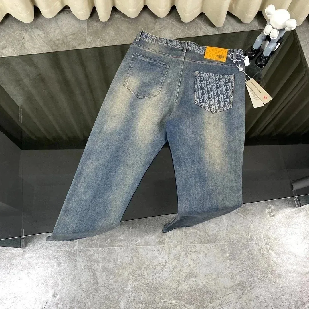 Classic Denim Jeans — Photo 13