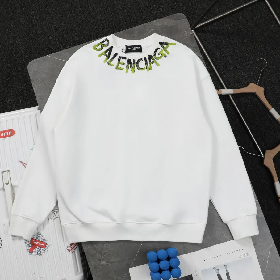 Streetwear Sweatshirt — Photo 6