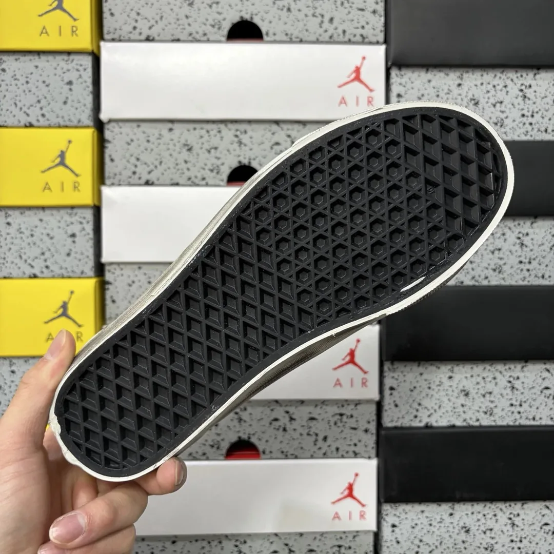 Vans Old Skool Studded Sneakers — Photo 2