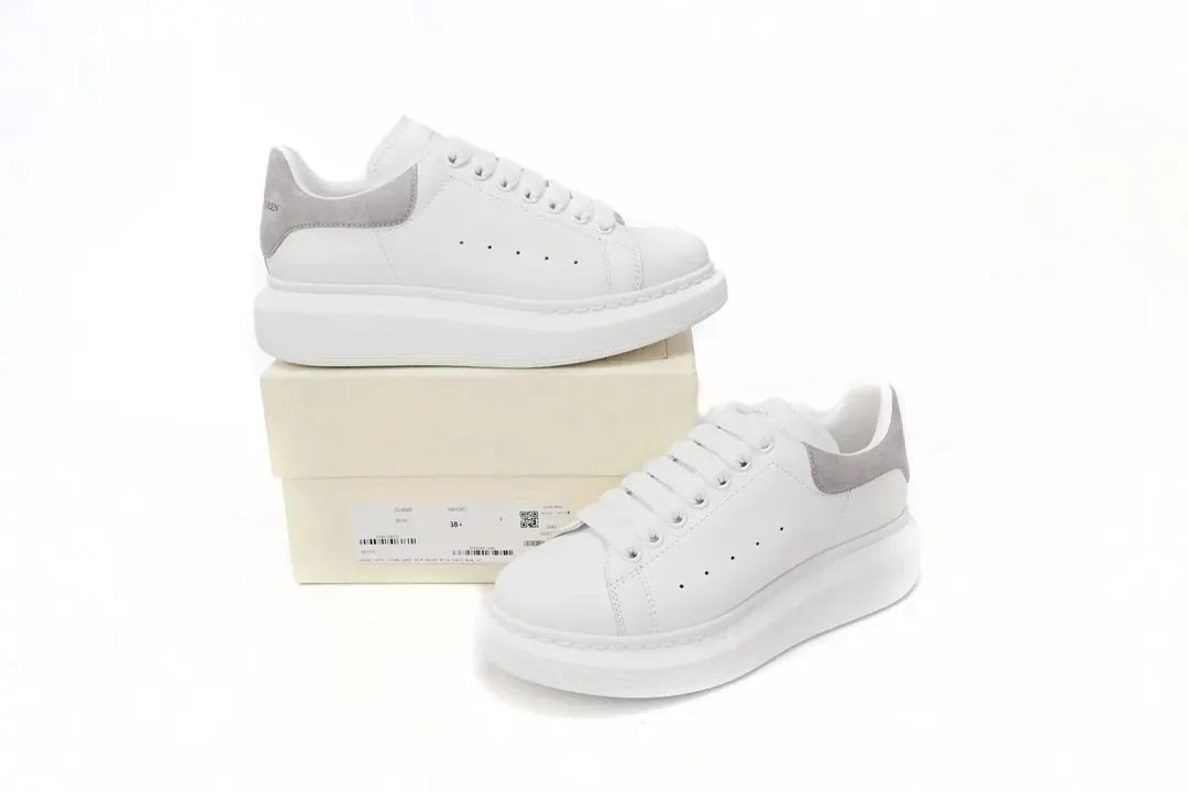 Alexander McQueen Oversized Sneaker White Trainers — Photo 5