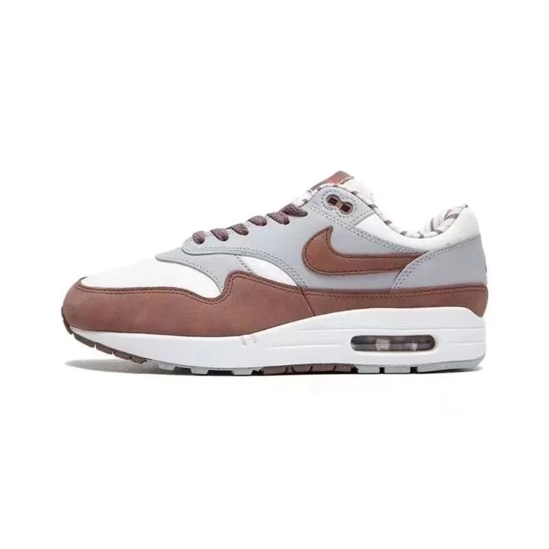 Nike Air Max 1 — Photo 14